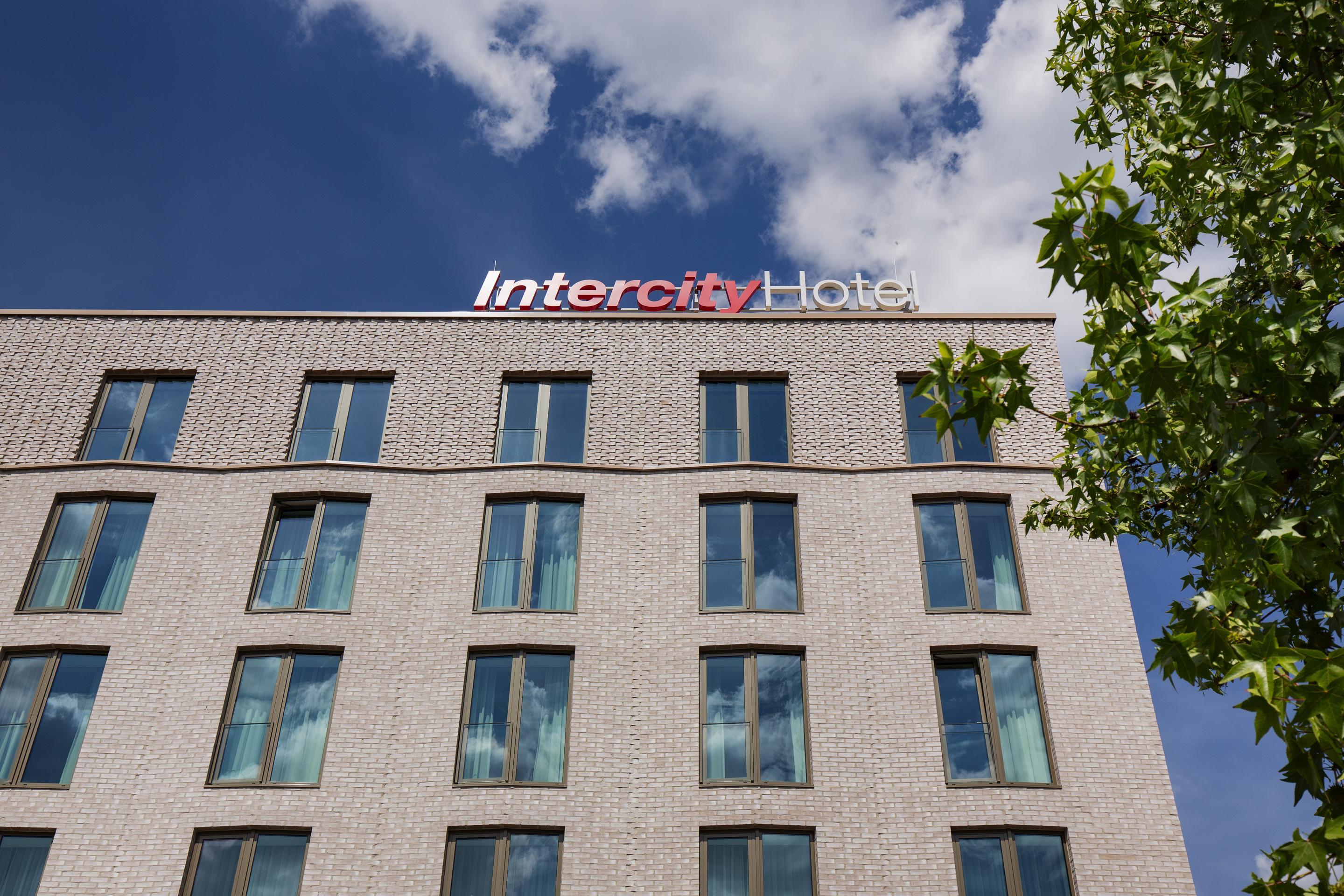 Intercityhotel Saarbrücken Exterior foto
